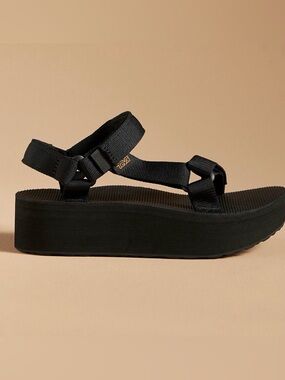 Teva Flatform Universal Platform Sandals Black Women’s Size 9